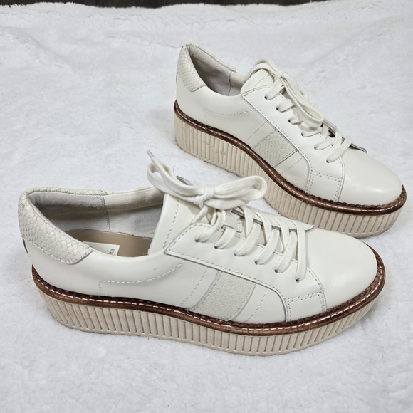 Dolce Vita Womens Tiger Sneakers White Leather Fluted Platform Ivory US Size 7.5 - Picture 6 of 6